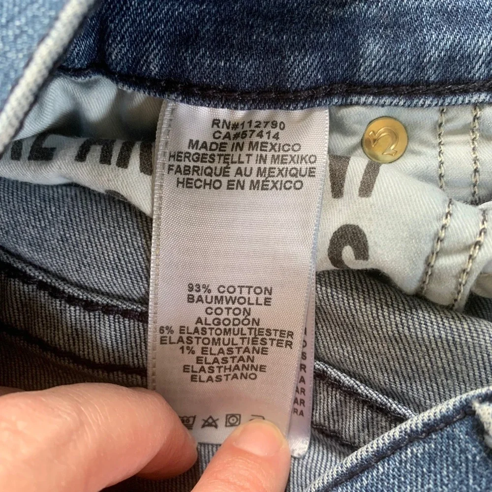 True Religion Rocco Relaxed Skinny Jeans Gold Embroidery Mens Size 29x33